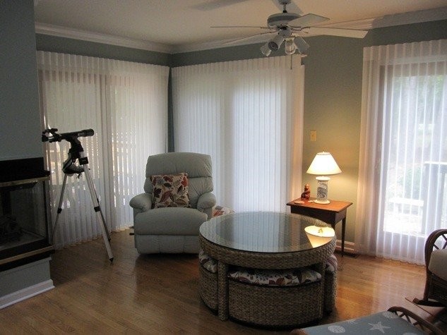 Hunter Douglas Dealer Image